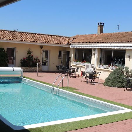 Sainte-Soulle Hotel Auberge Des Charmilles מראה חיצוני תמונה