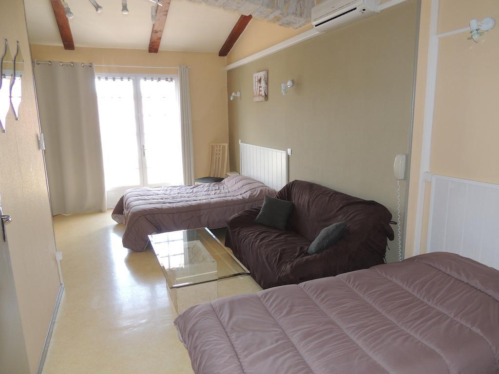 Sainte-Soulle Hotel Auberge Des Charmilles חדר תמונה